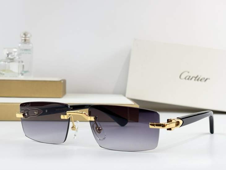 Picture of Cartier Sunglasses _SKUfw77838395fw